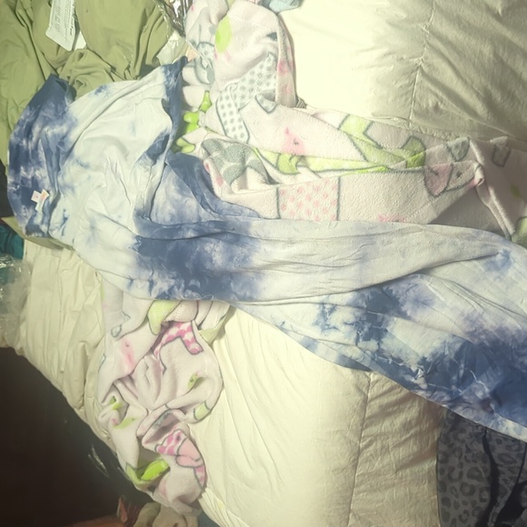 Lularoe size medium like new - Picture 3 of 3